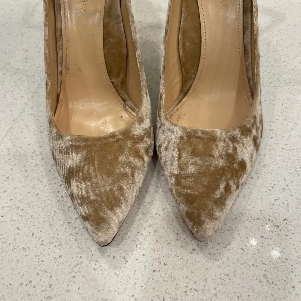 MARION PARKE Muse Pumps Velvet Ankle Strap‎ Pointed Toe Heels Size 40 Champagne